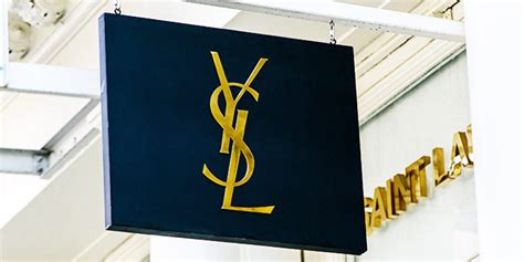 Bari, inaugurato il nuovo store Yves Saint Laurent in via Sparano 